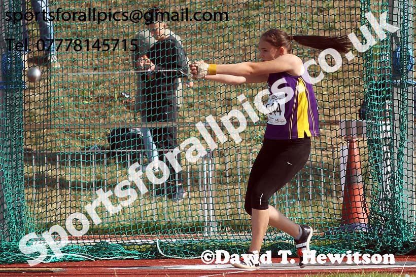 Womens under-17s hammer, 2018 Northern Under-17s/U-15s/U-13s Champs., Wavertree Athletics Centre, Liverpool. Photo: David T. Hewitson/Sports for All Pics